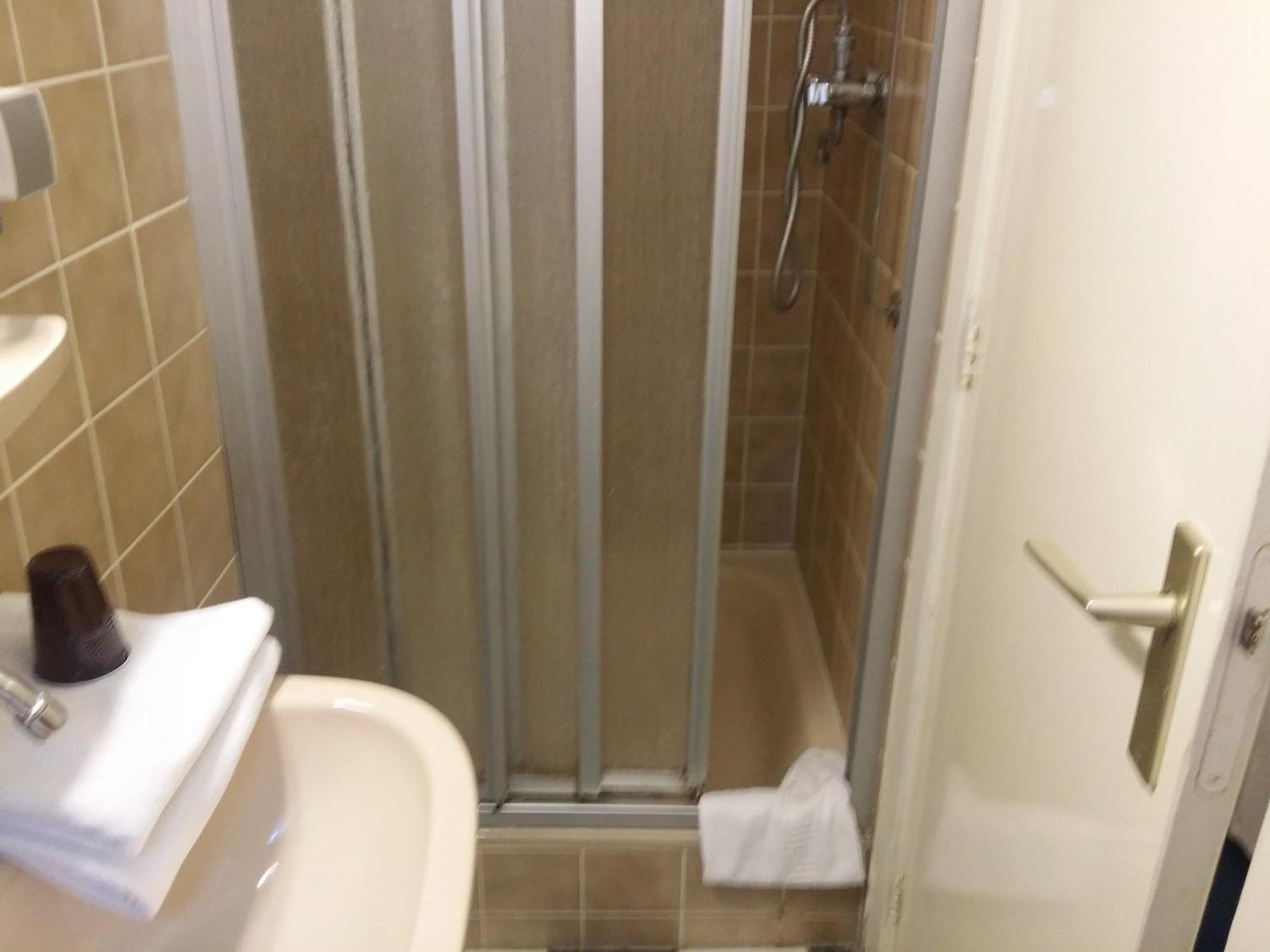 Single Room Private Bathroom