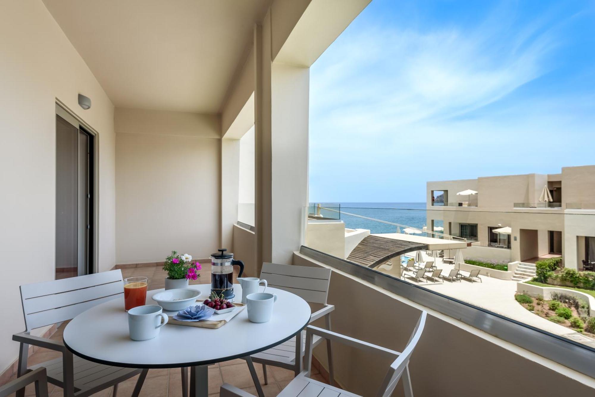 Premium One-bedroom Suite,1595403787:JPEG