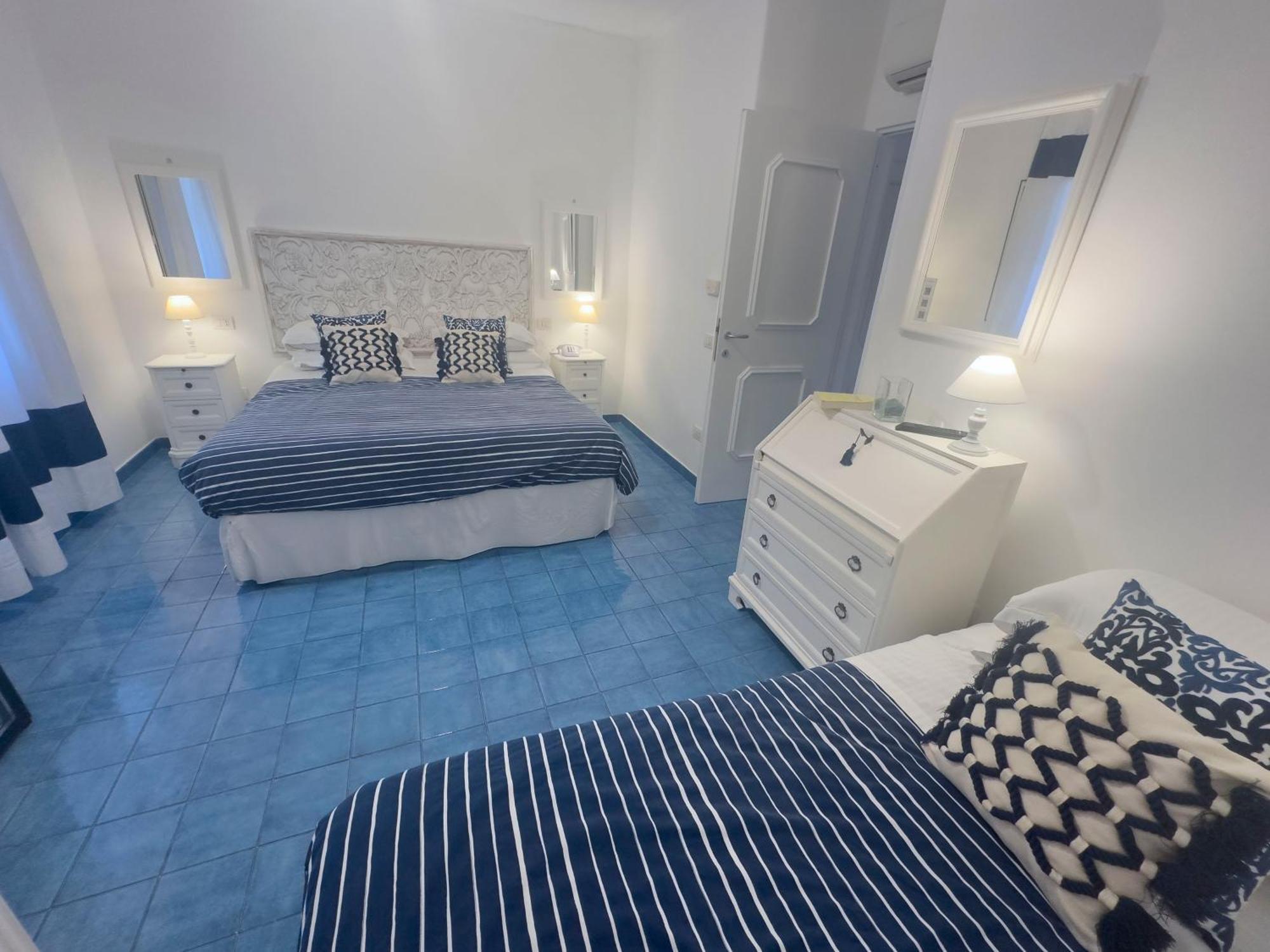 Classic Triple Room