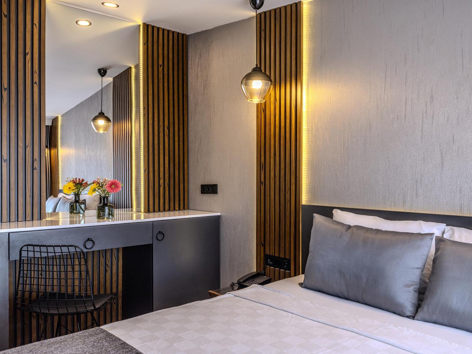 Double or Twin Room Partial Sea View