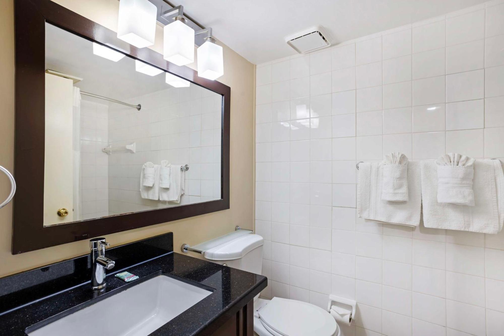 Double Room with Two Double Beds - Non-Smoking