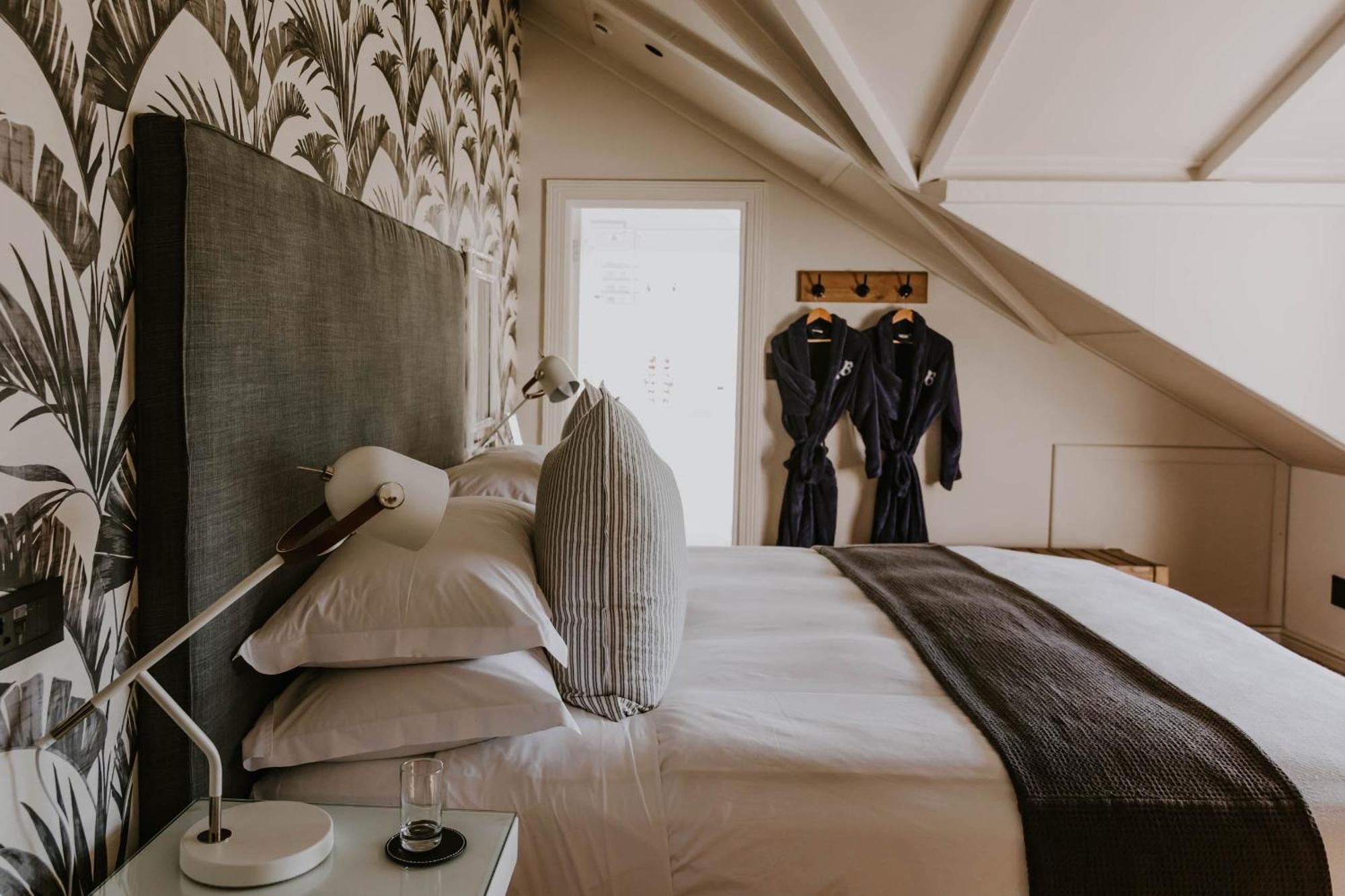Kamer met Kingsize Bed en Balkon