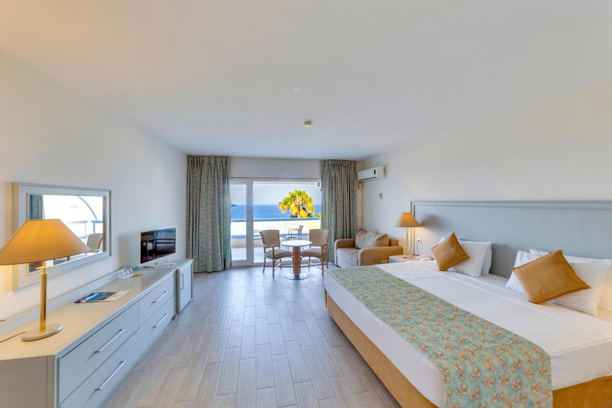 Standard Double or Twin Room Garden View Ground floor