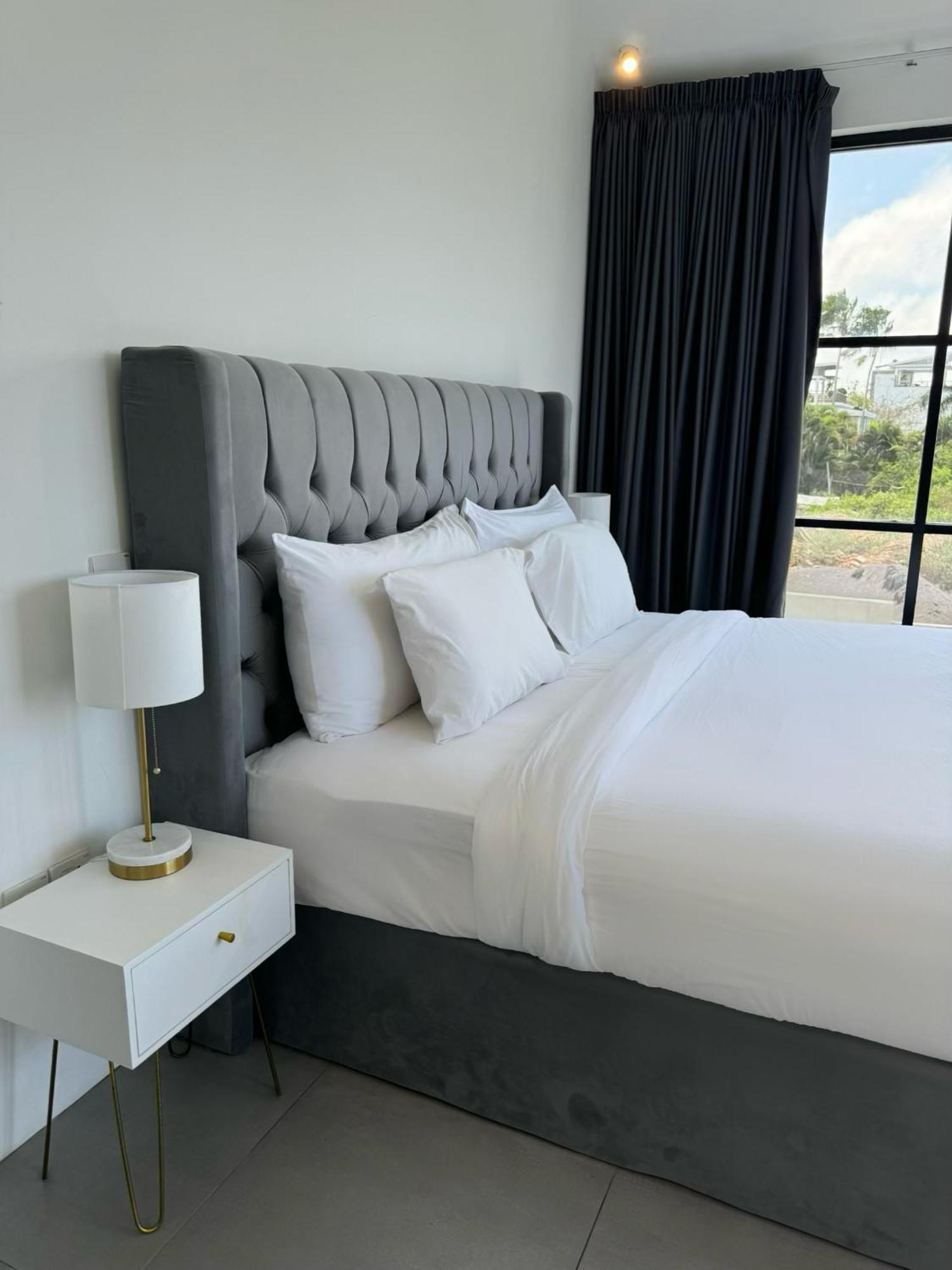 Habitación Doble Deluxe con balcón y vistas al mar