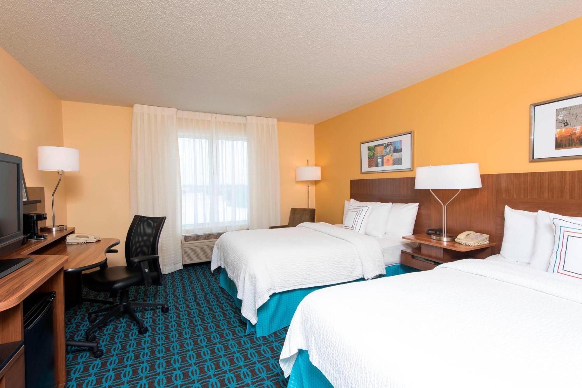Queen Room with Two Queen Beds,1632218405:JPEG
