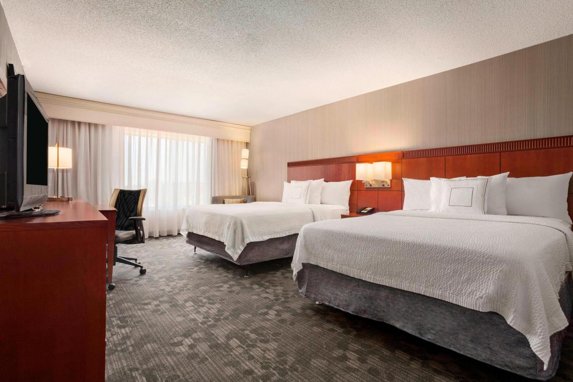 Queen Room with Two Queen Beds,1632239667:JPEG