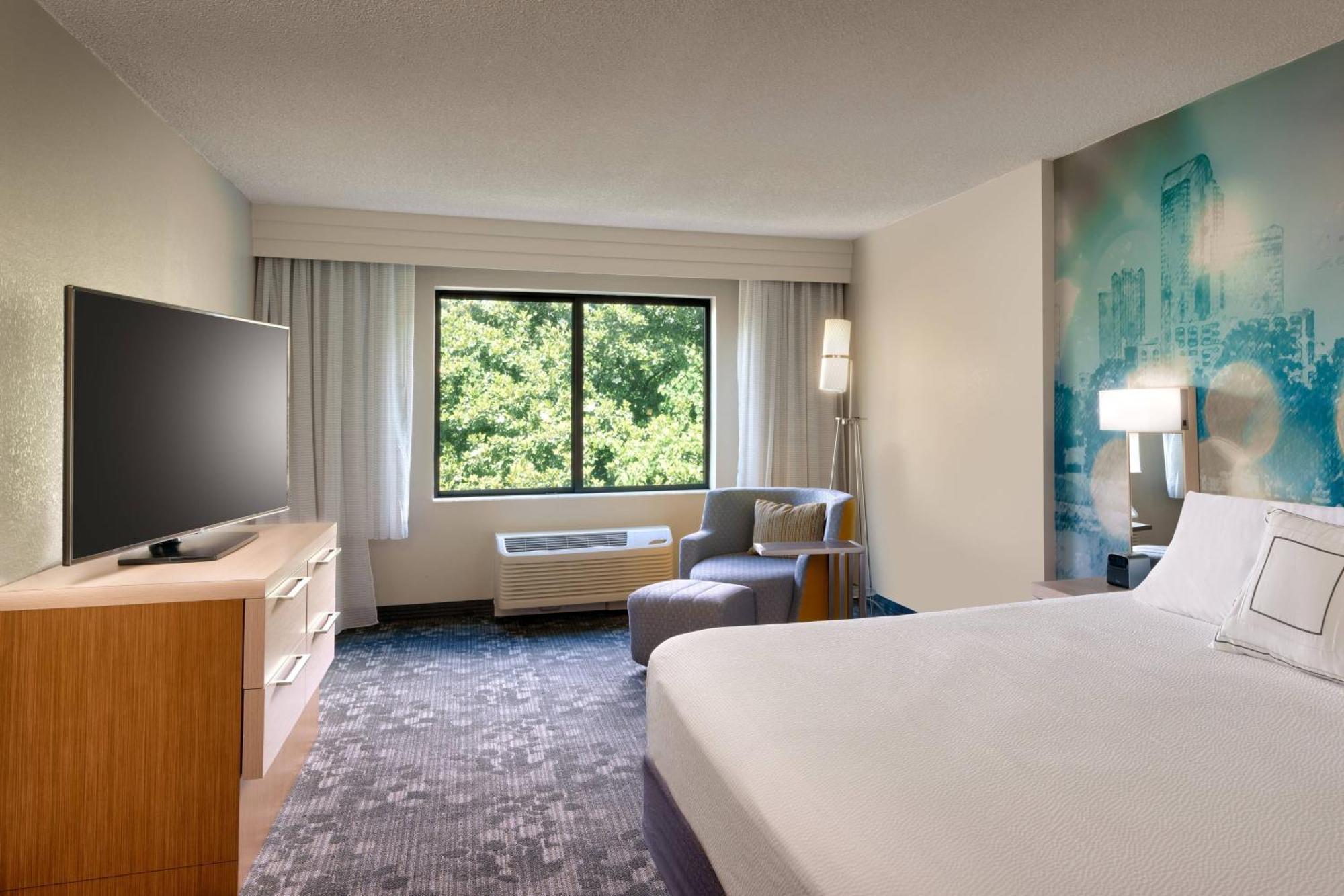 One-Bedroom King Suite