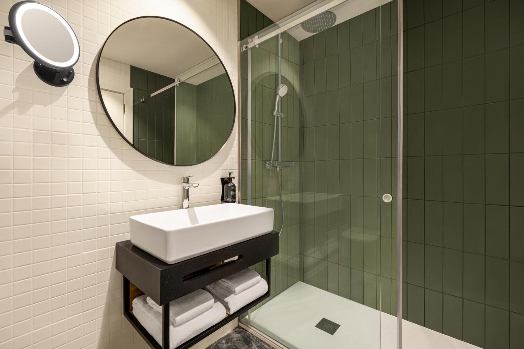 Quarto Twin Standard