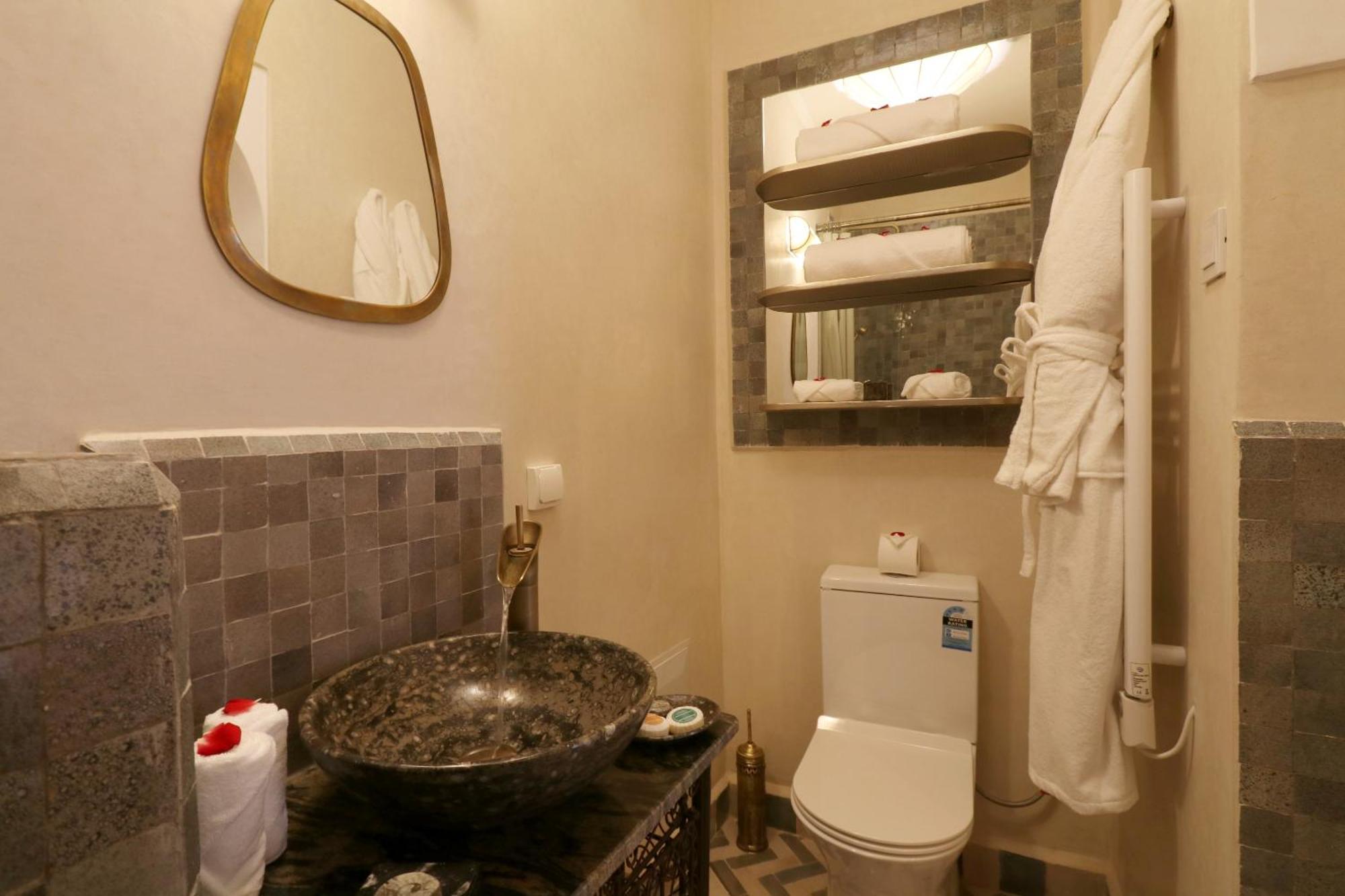 Chambre Double Deluxe avec Douche