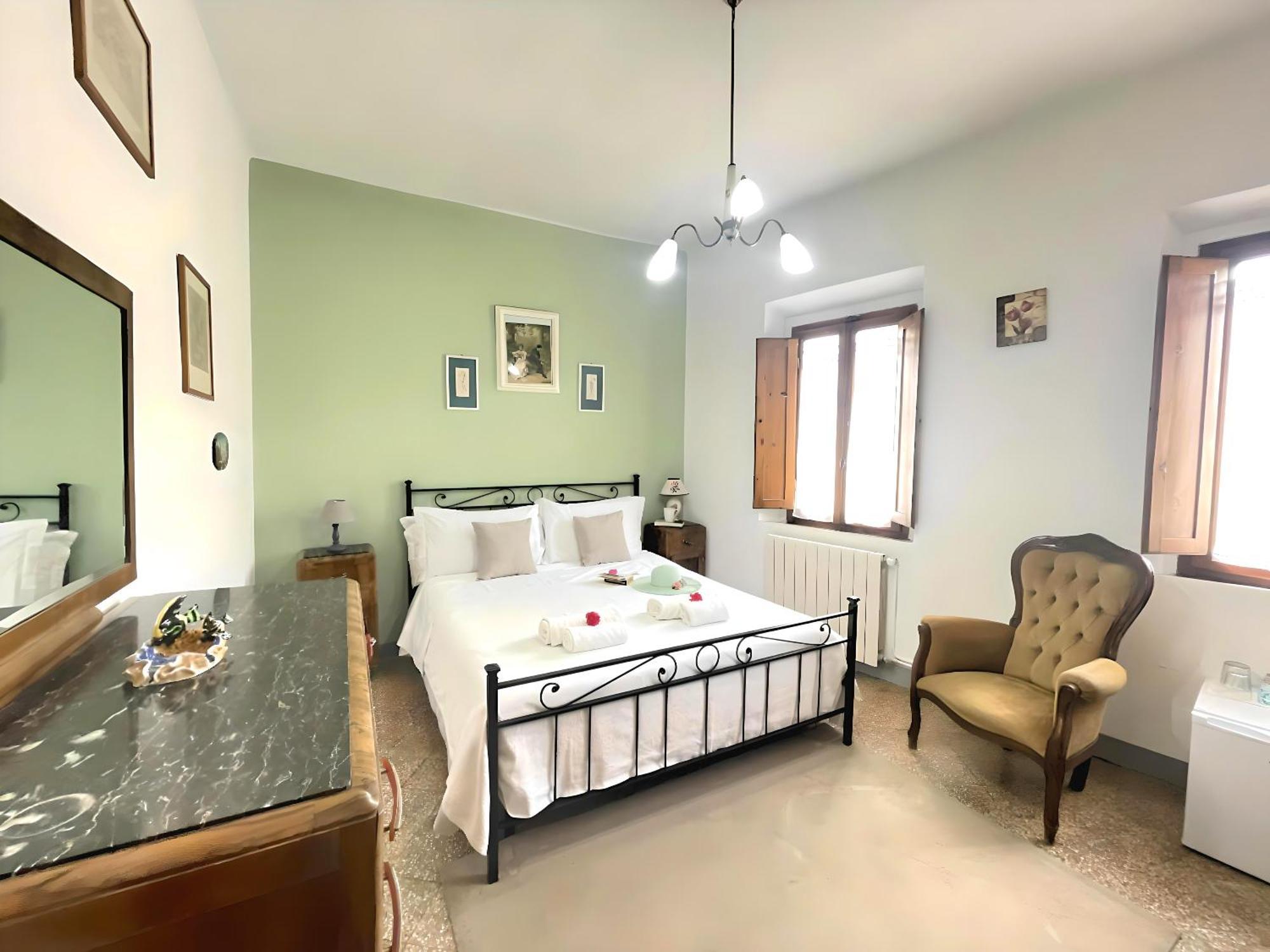 Habitación Doble con baño compartido