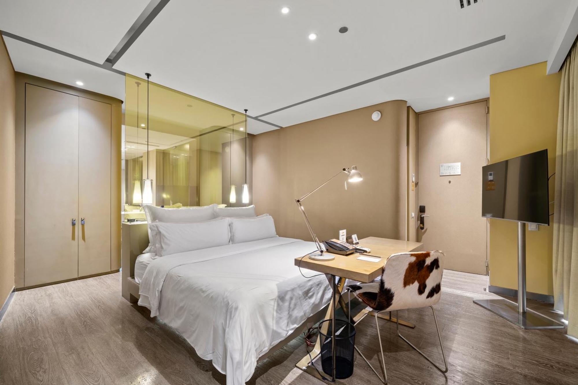 Kamer met Kingsize Bed en Balkon