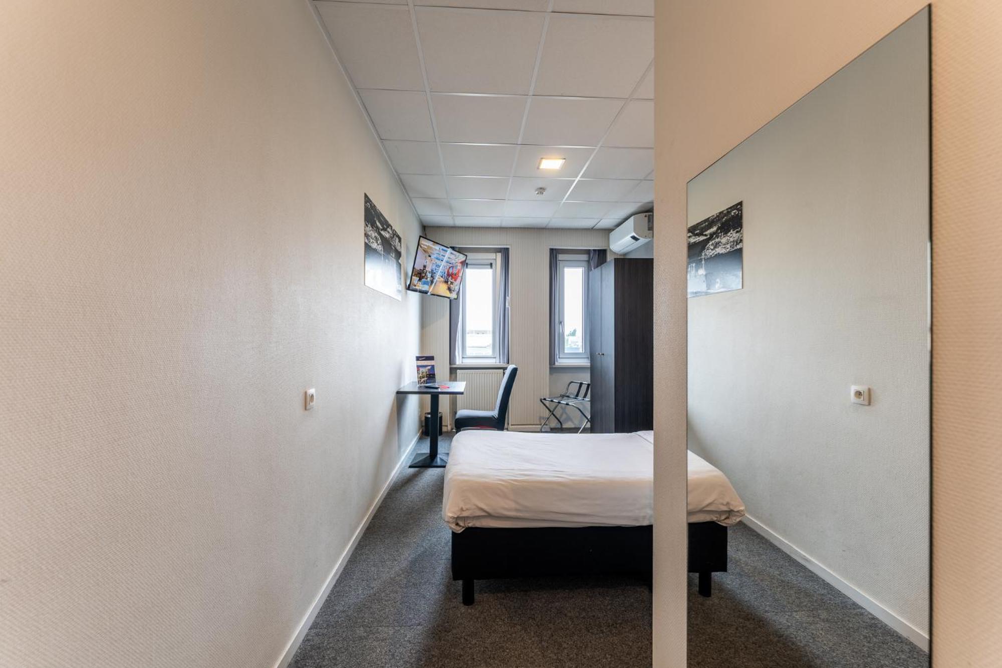 Standard Single Room,1693290859:JPEG
