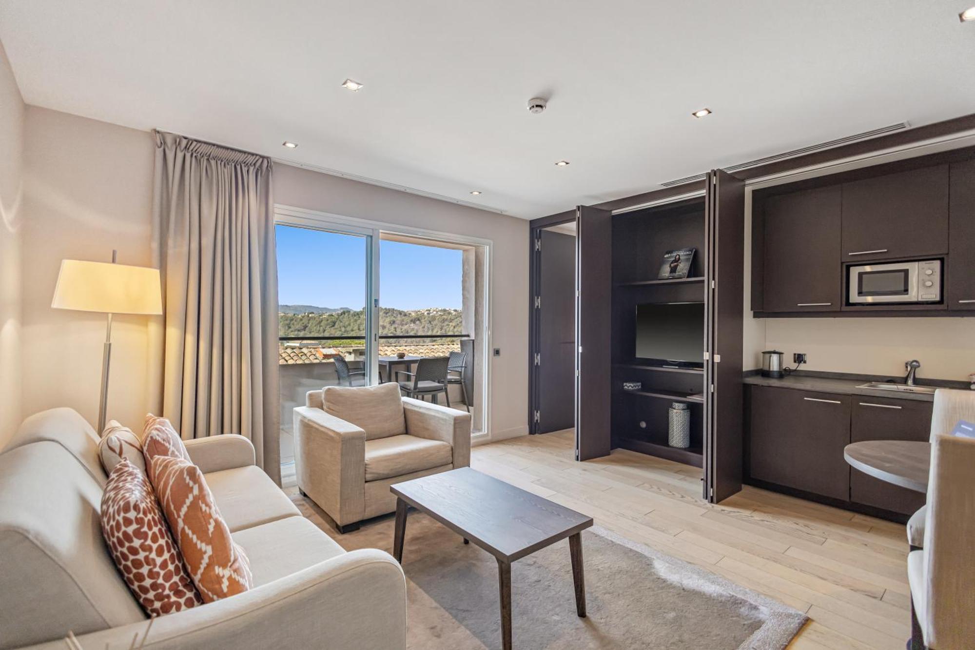 Superior Room Balcony,1697815753:JPEG