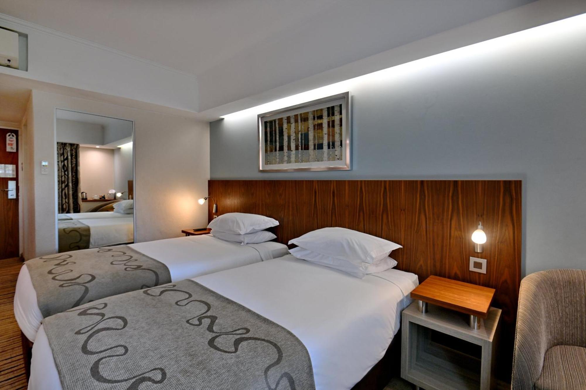 Twin Room - Non-Smoking