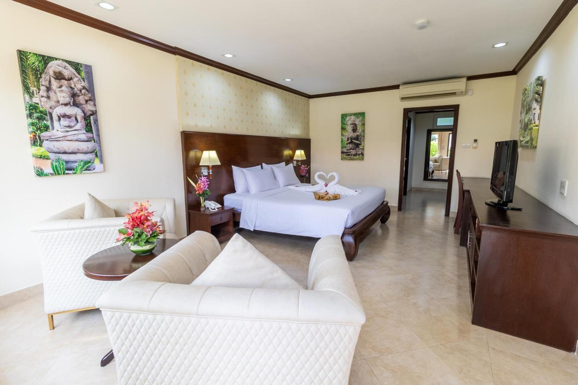 Deluxe Room King Bed
