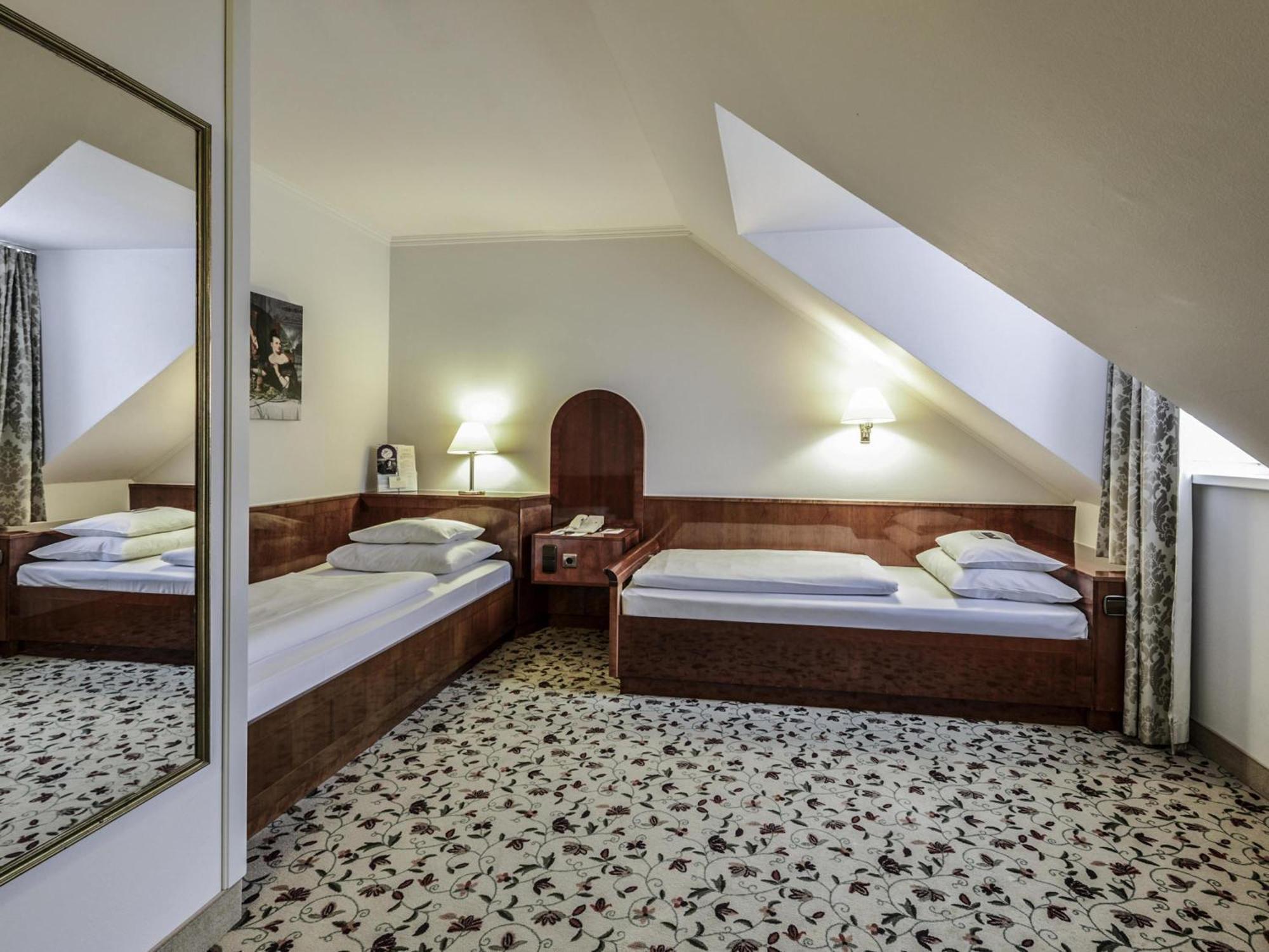 Standard Twin Room,1729979914:JPEG