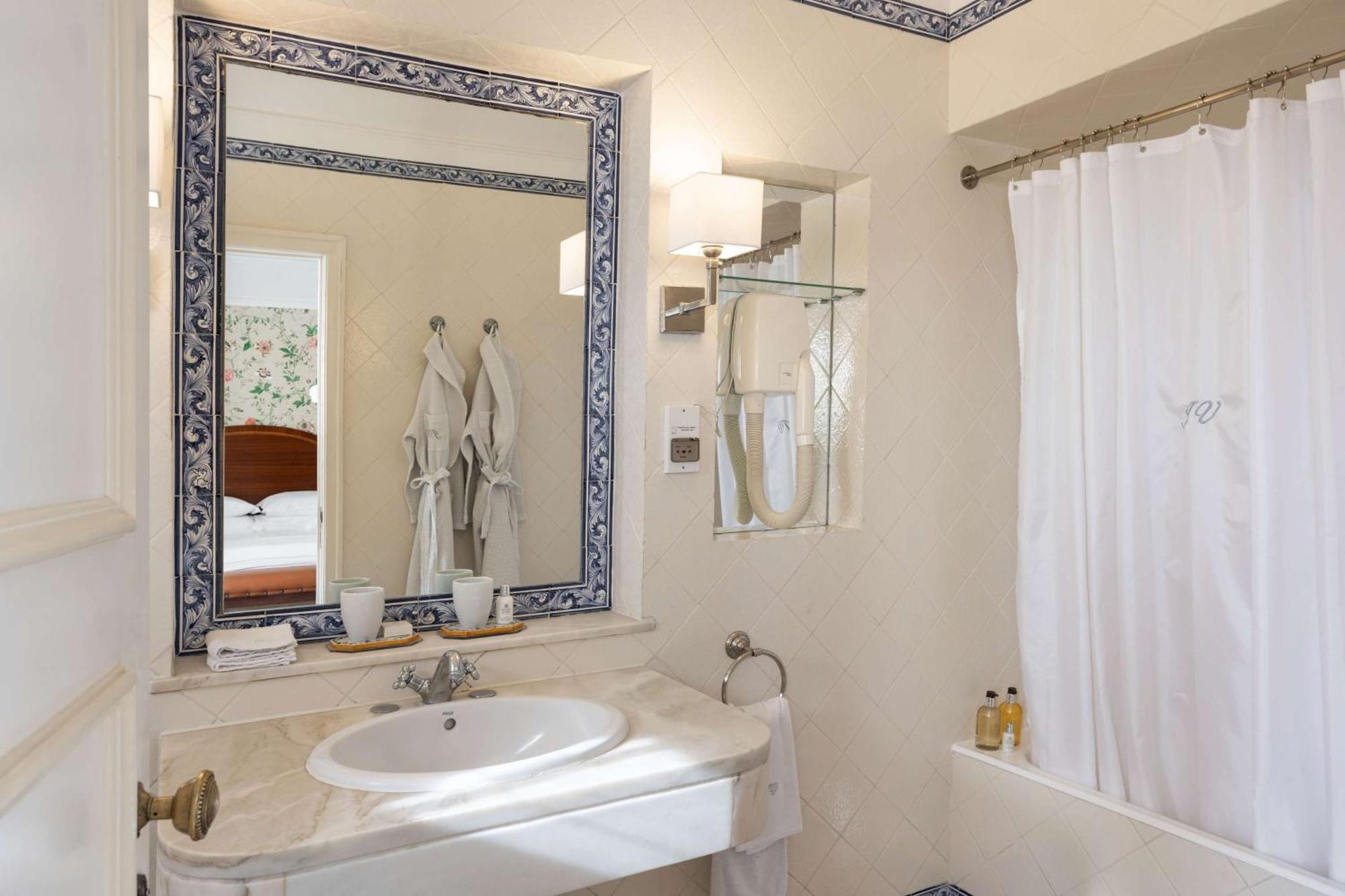 Deluxe Double or Twin Room River View