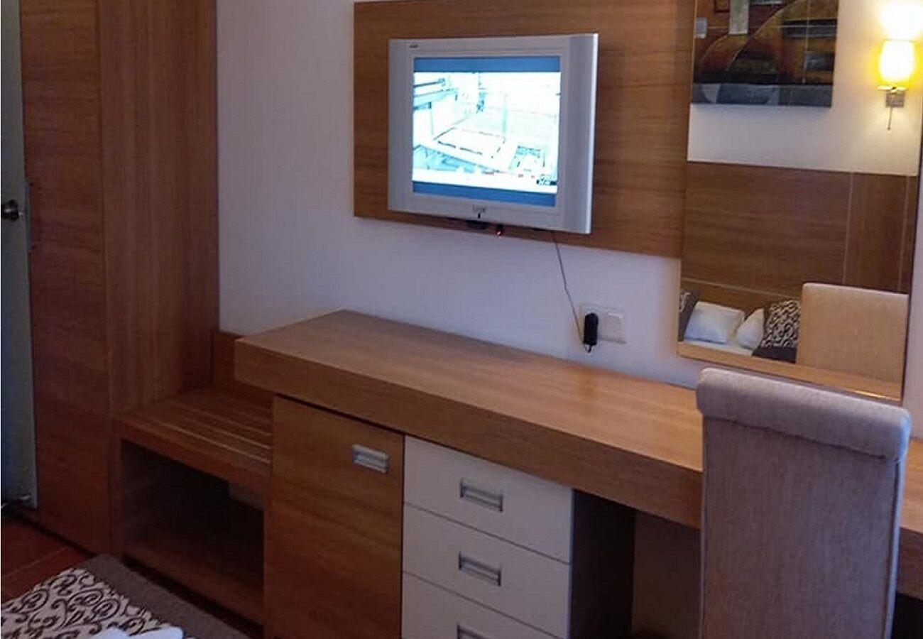 Double or Twin Room Sea View