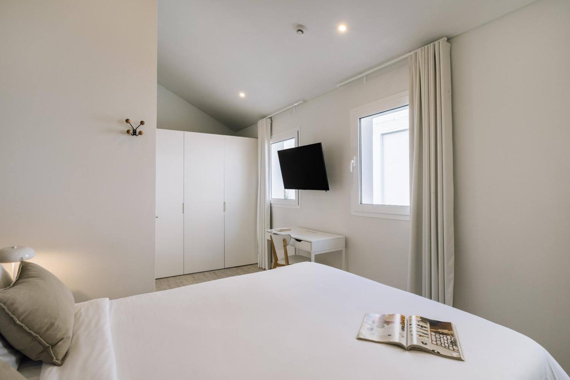 Superior Double Room,1733127394:JPEG