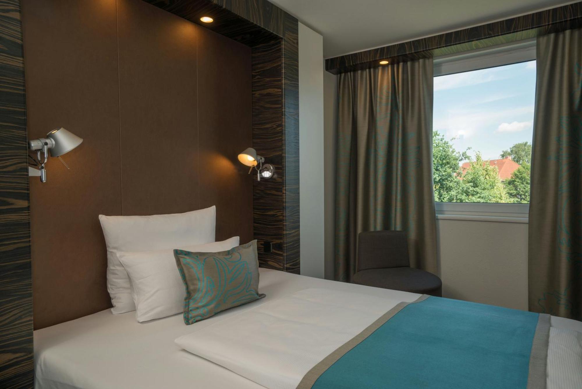 Room King Size bed,1746848601:JPEG