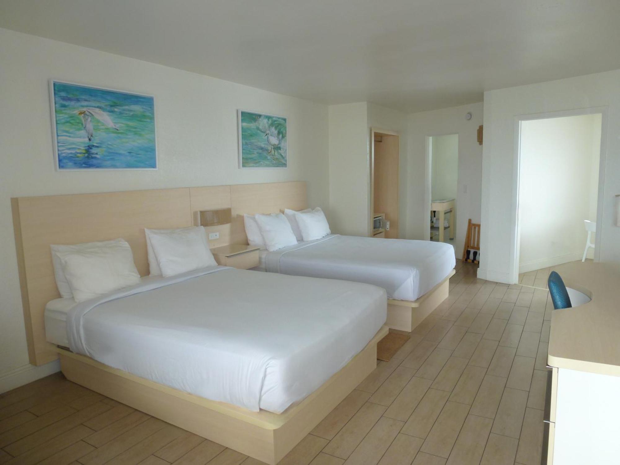 Deluxe Double Room with Two Double Beds - Non-Smoking - Ground Floor