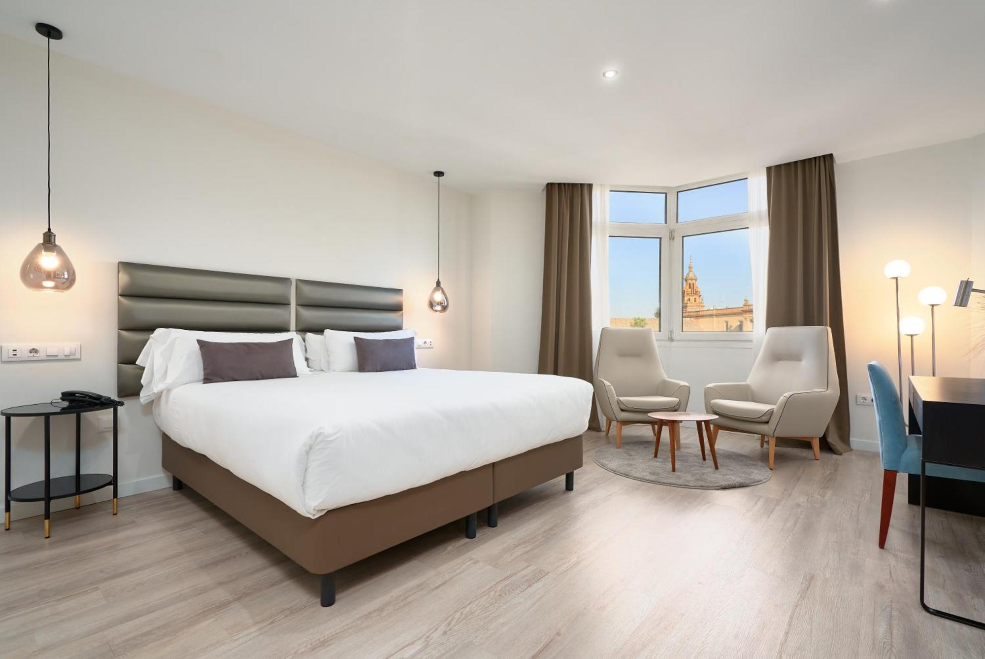 Superior Room view to monument