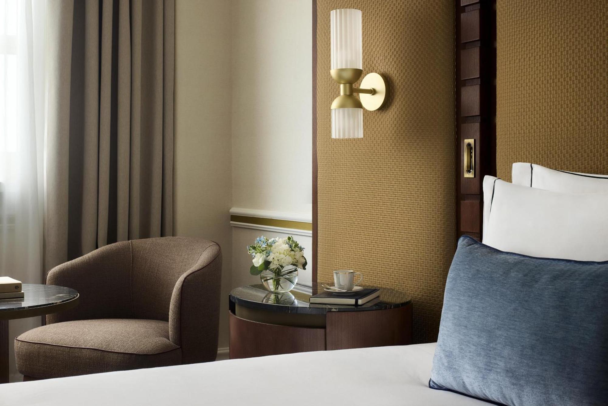 Deluxe Room Signature