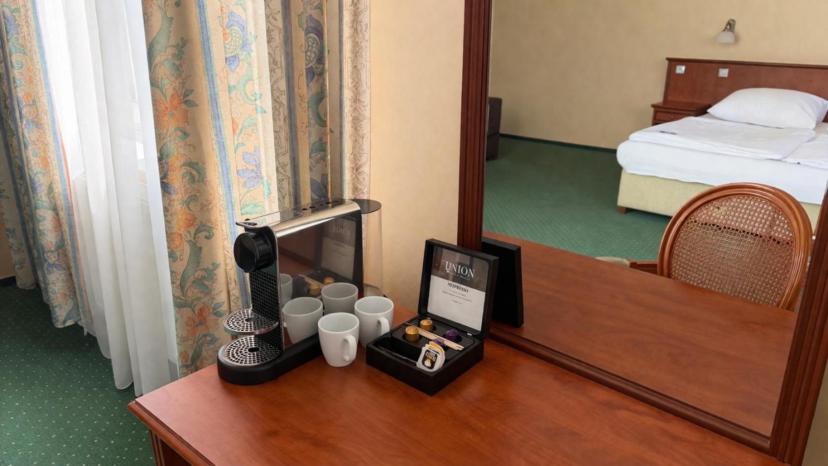 Deluxe Double Room Bath