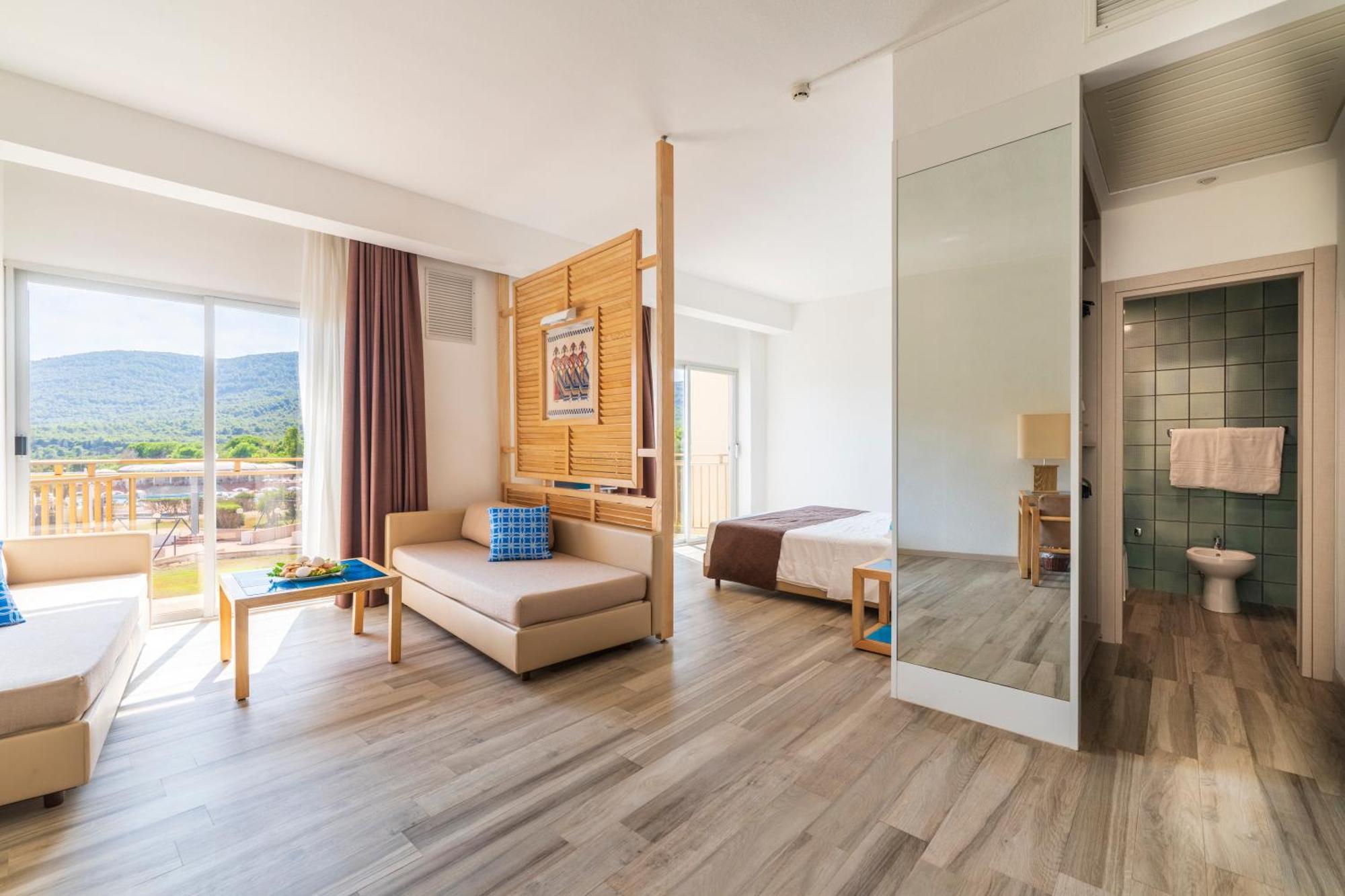Quadruple Room,1766012728:JPEG