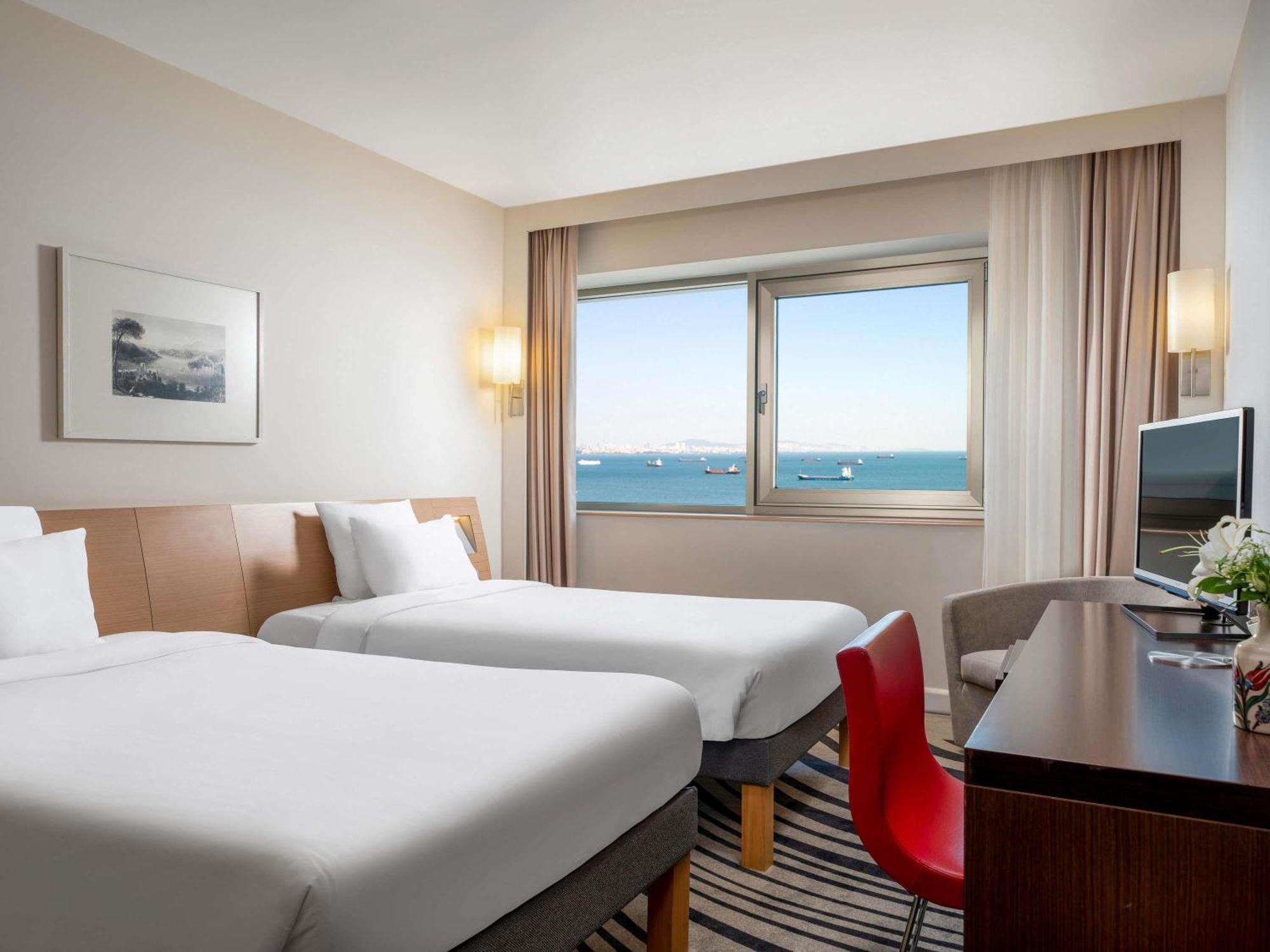 Standard Room twin beds