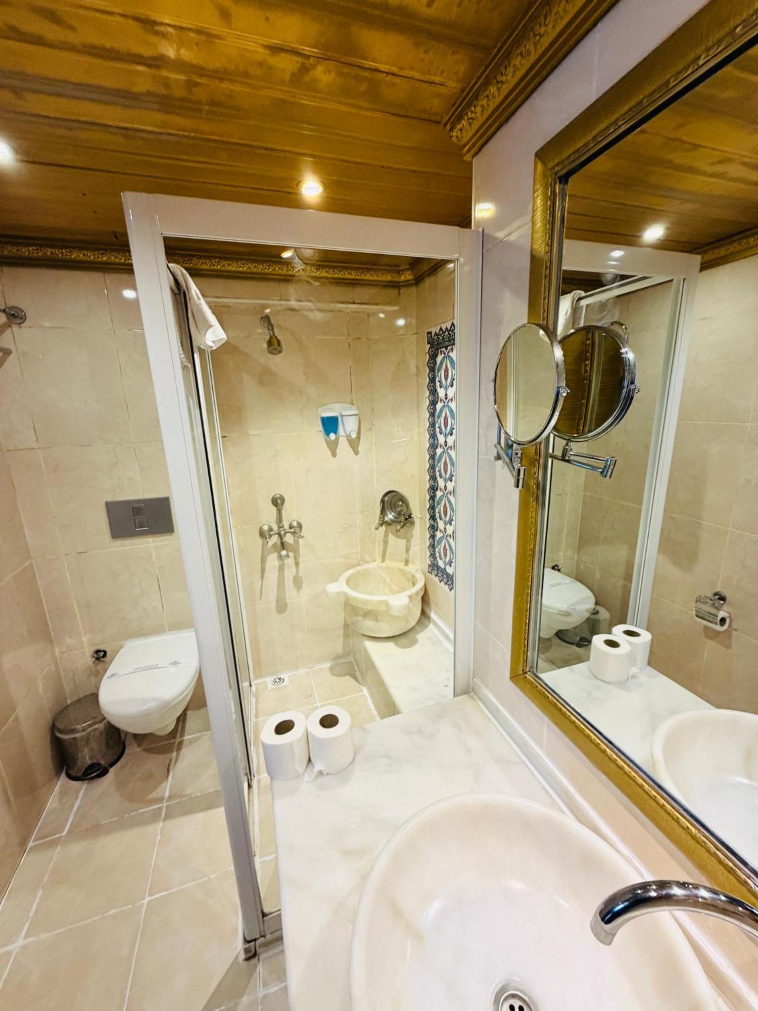 Standard triple Room Hammam
