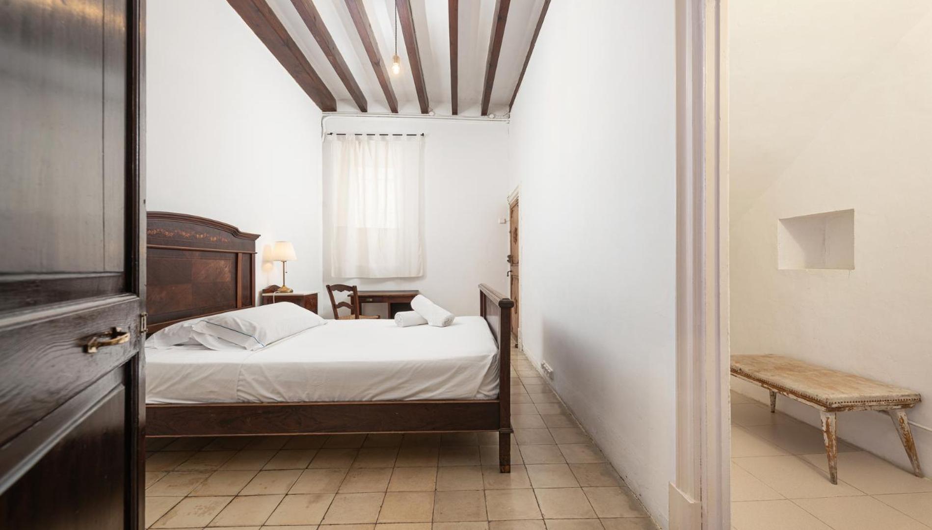 Double Room Private Bathroom