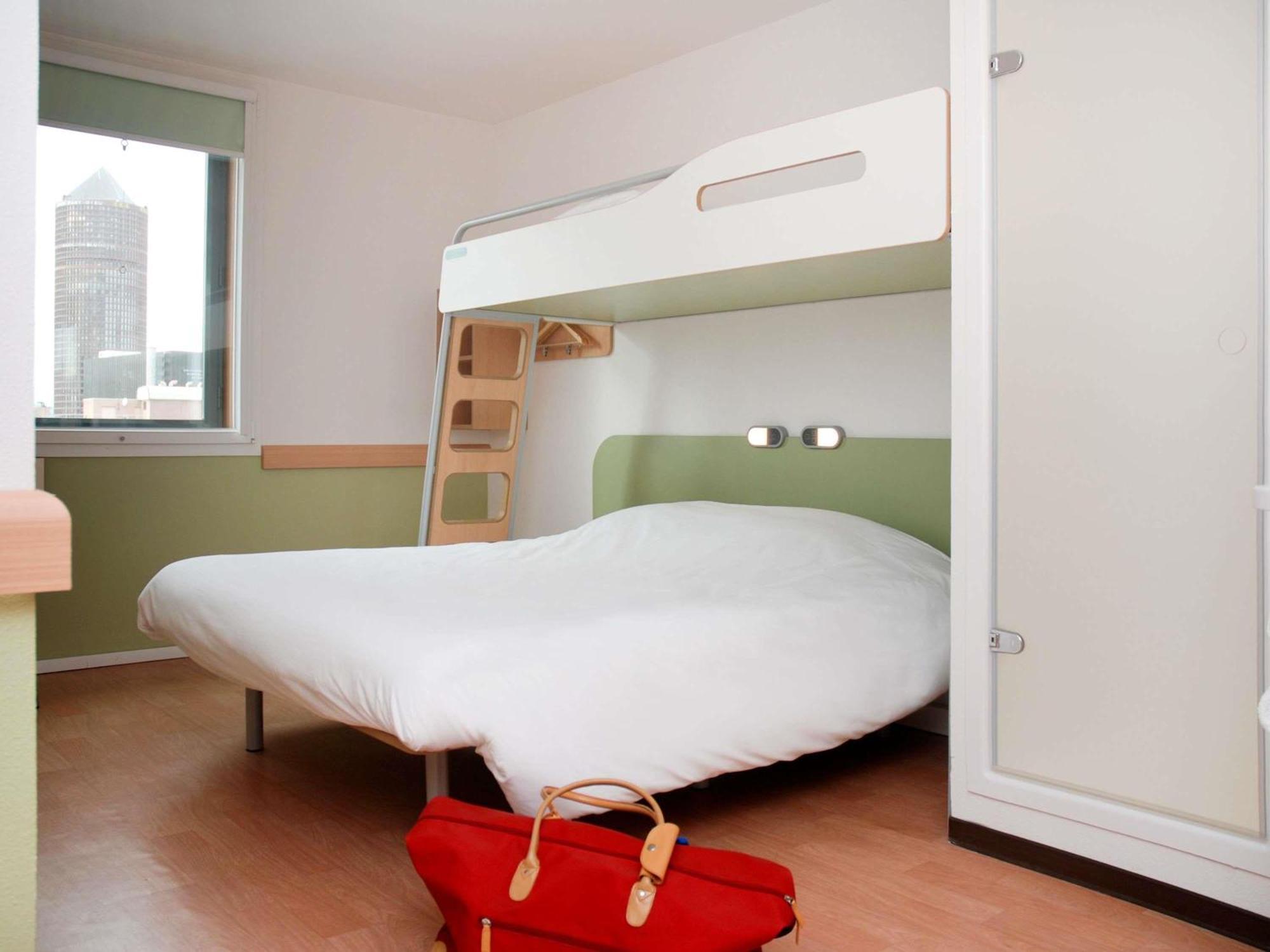 Triple Room One Double Bed One Bunk Bed
