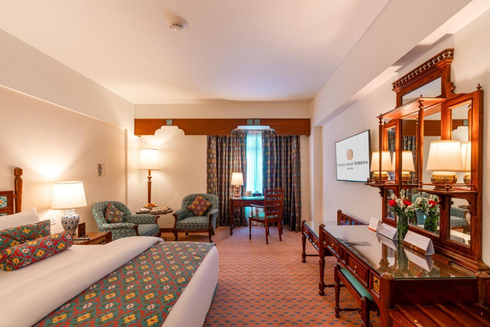 Executive Room