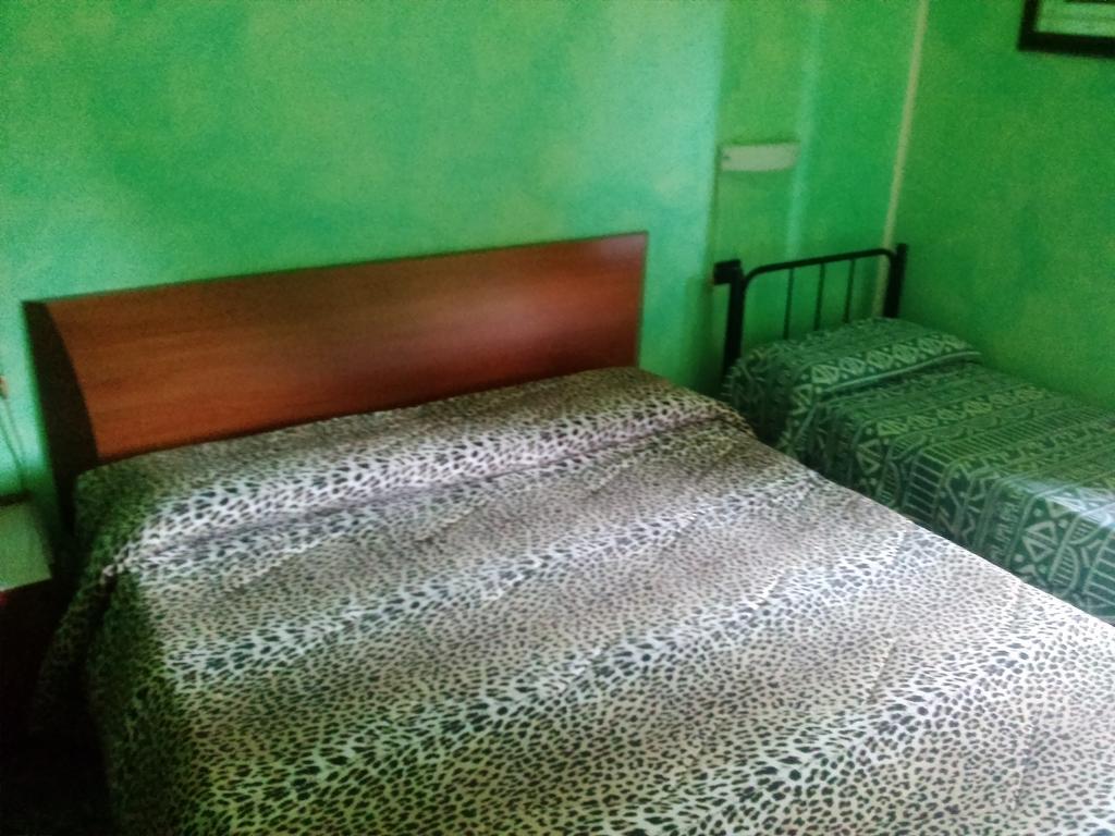 Triple Room,703422625:JPEG