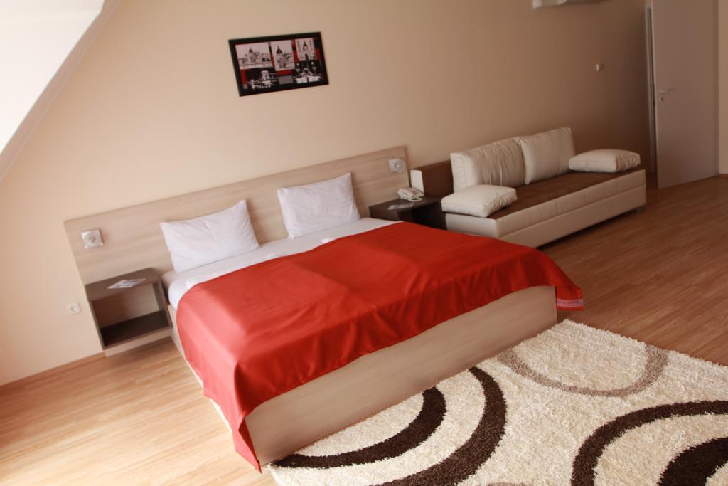 Großes Doppelzimmer