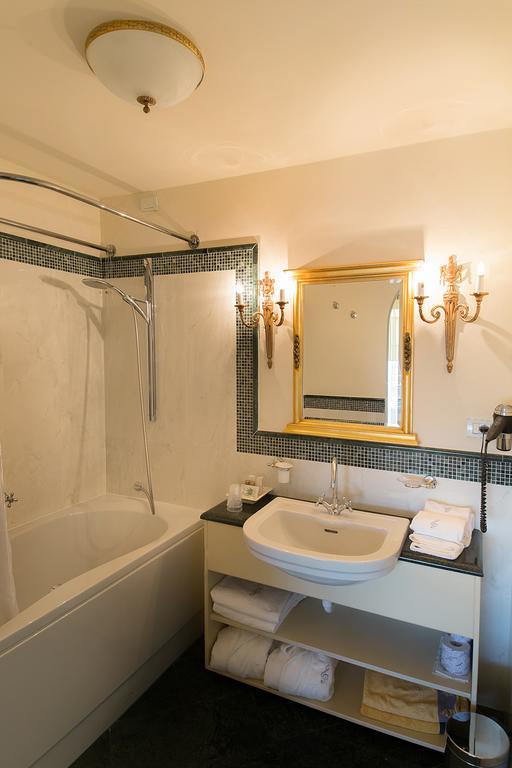 Suite Deluxe with Balcony
