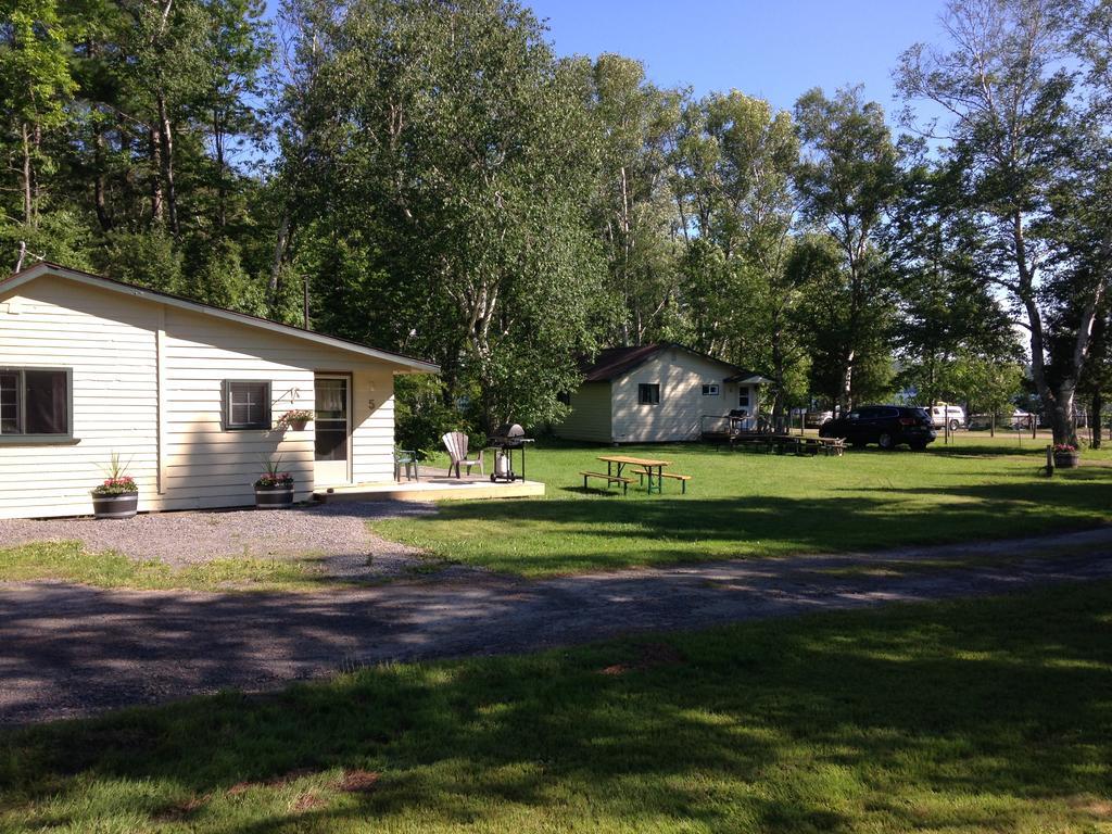 Three-Bedroom Cottage,346243075:JPEG