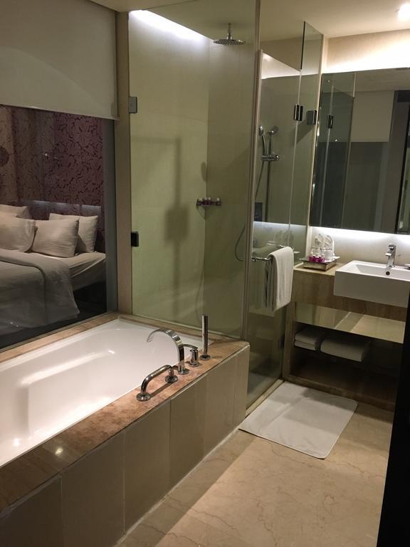 Deluxe Twin Bed Bath Tub,510201927:JPEG