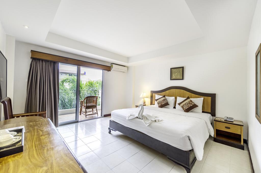 Standard Double Room,444027258:JPEG