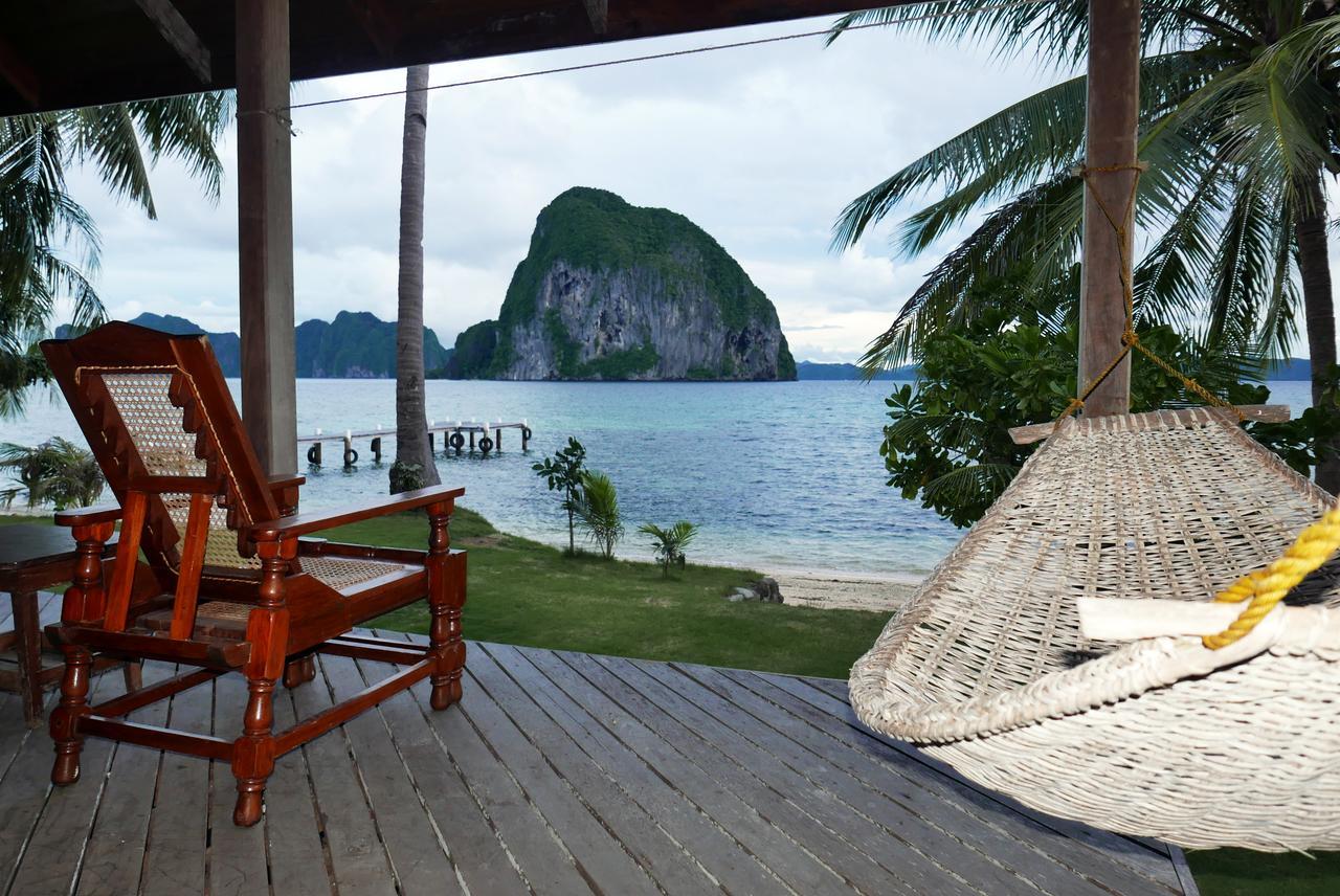 Superior Beachfront Cottage,1729633822:JPEG
