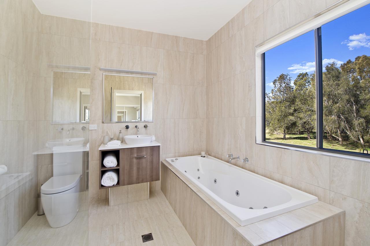 Superior King Room Spa Bath River View,711720247:JPEG