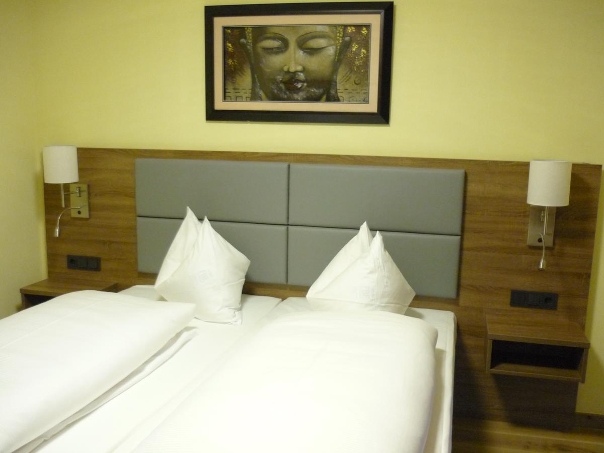 Standard Double Room,535747740:JPEG