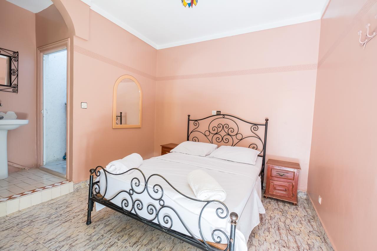 Double Room Private Bathroom