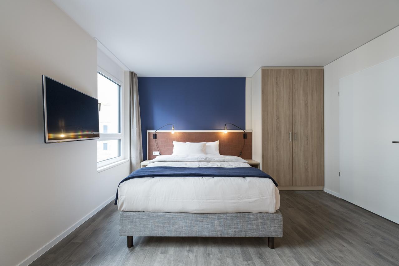 Business Single Room,639596016:JPEG