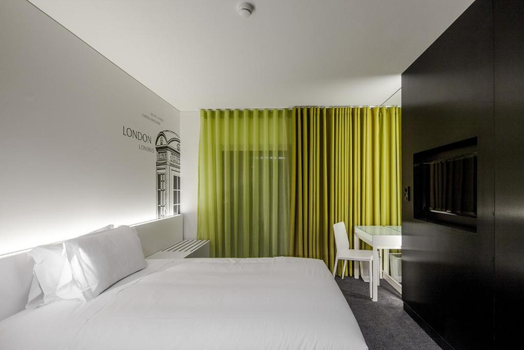 Superior Single Room,846486860:JPEG