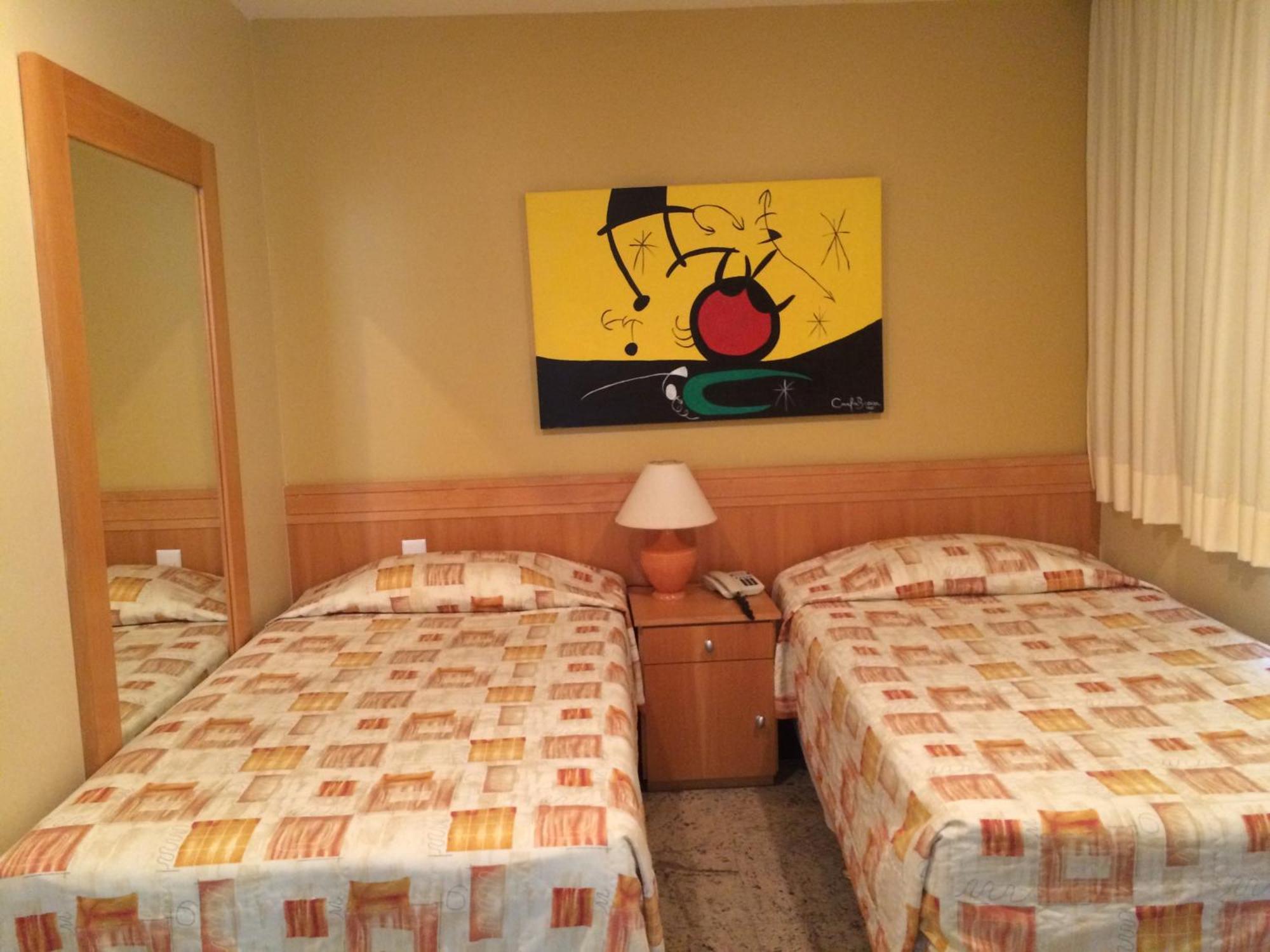 Luxury Room 2 Single Beds