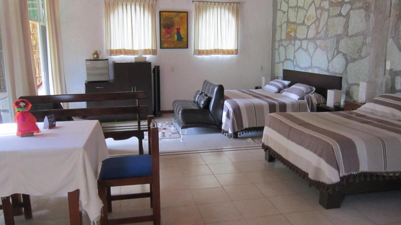 Triple Room,723891814:JPEG