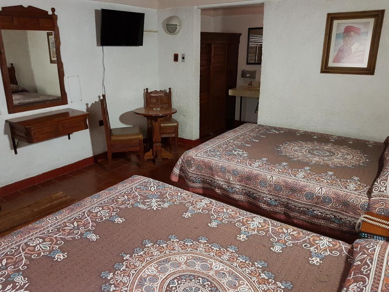 Quadruple Room,749659265:JPEG