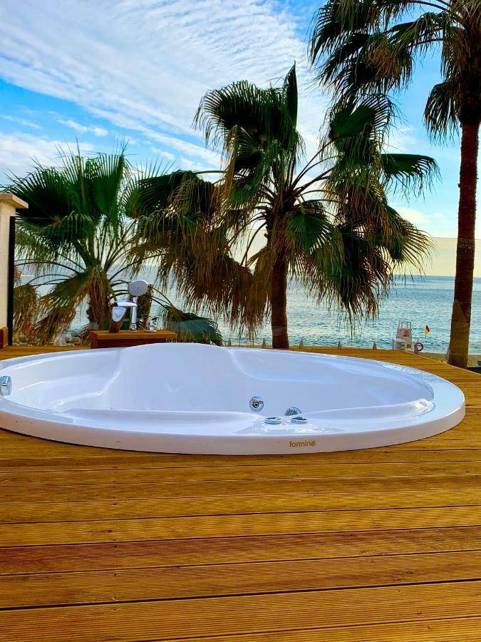 Deluxe Suite Sea View